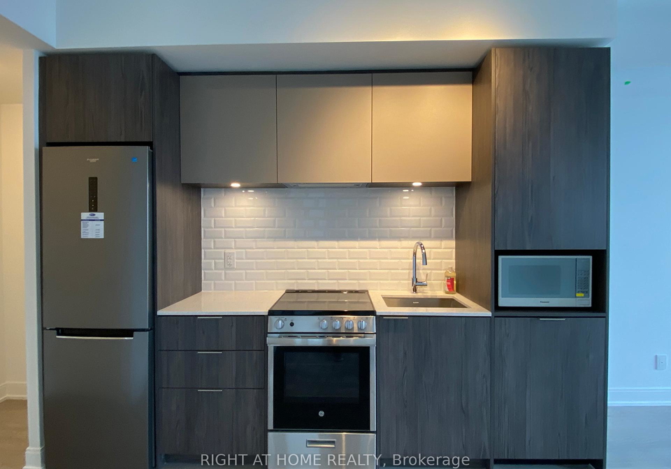 70-annie-craig-drive-etobicoke-ontario-w12422102