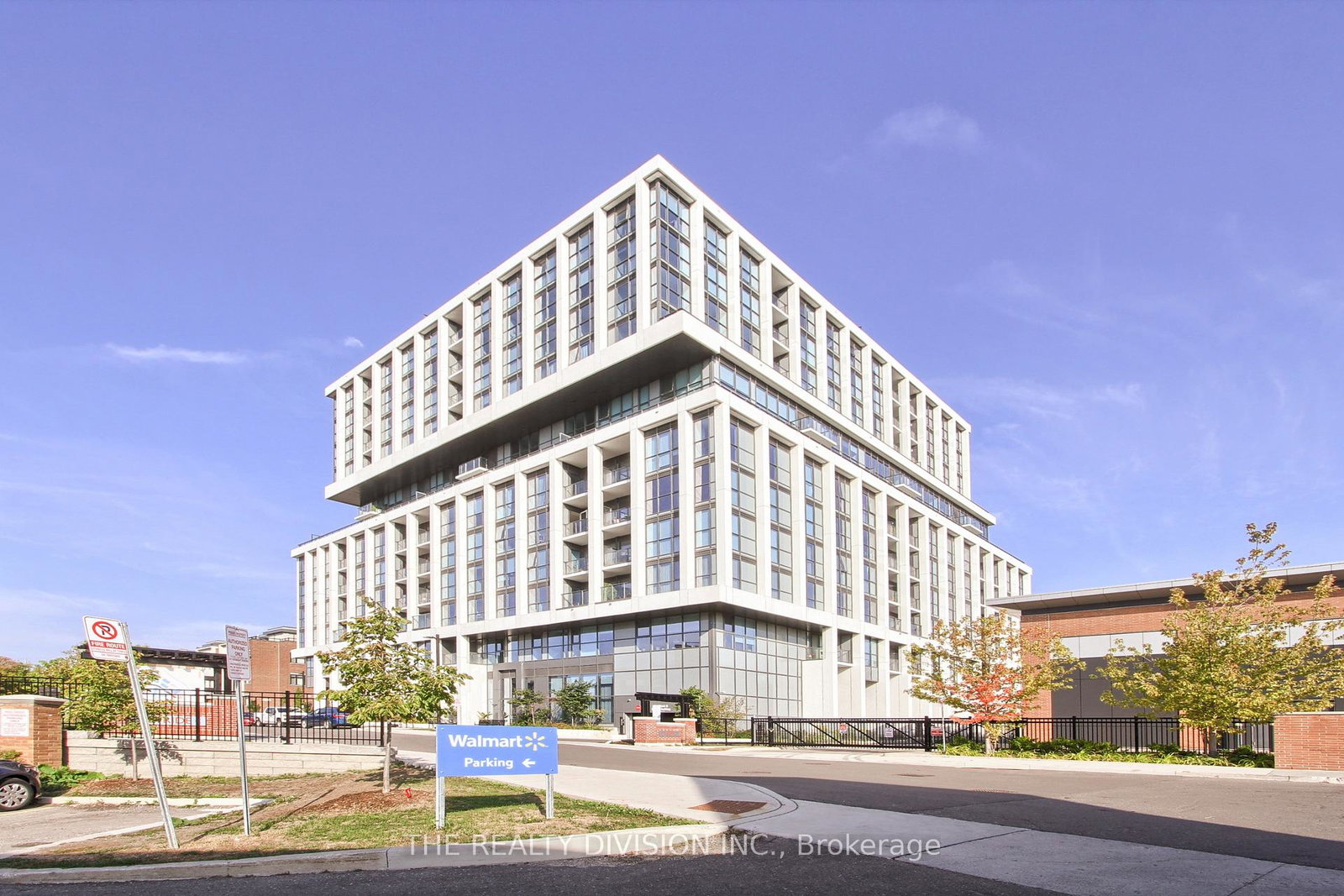 1063-douglas-mccurdy-common-mississauga-ontario-w12422136