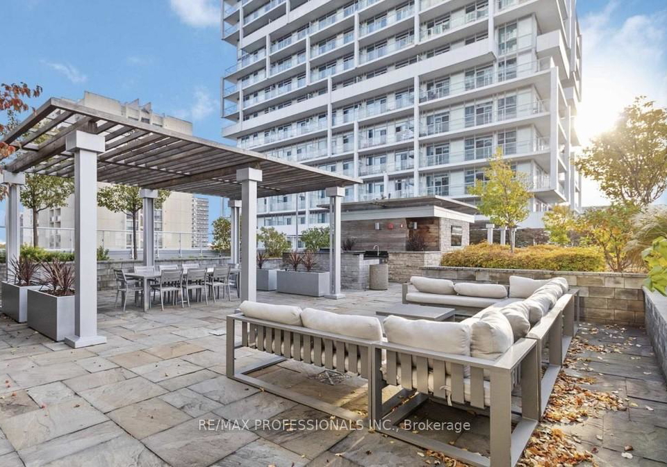 55-speers-road-oakville-ontario-w12422213