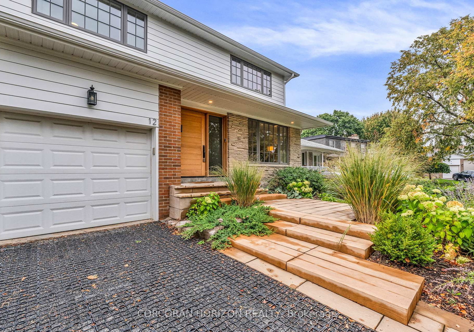12-barvale-court-etobicoke-ontario-w12422895