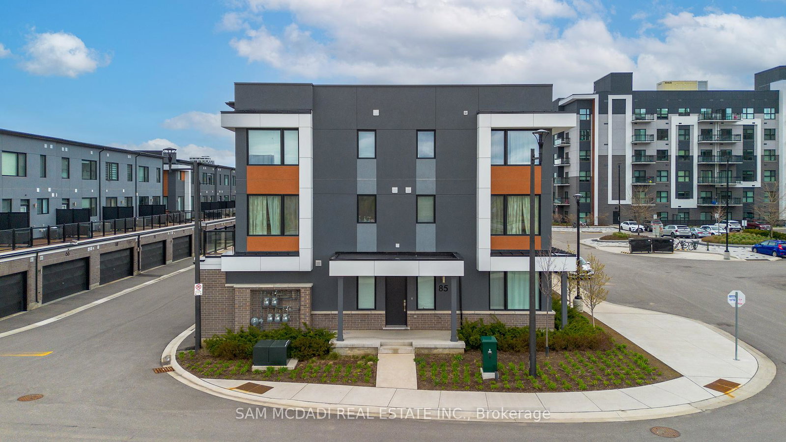 85-grovewood-common-oakville-ontario-w12422975