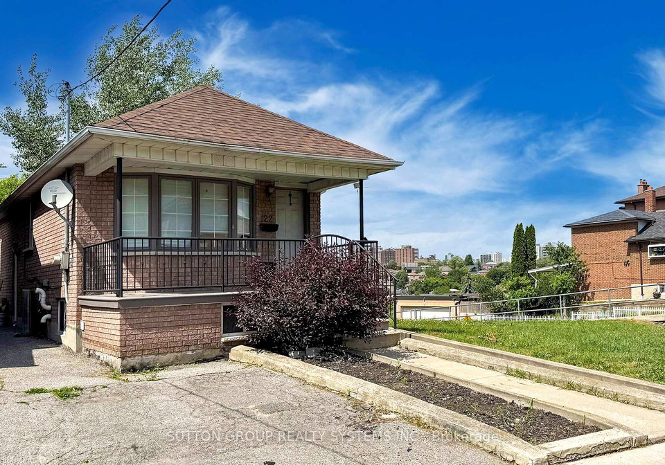 122-hatherley-road-toronto-ontario-w12423020