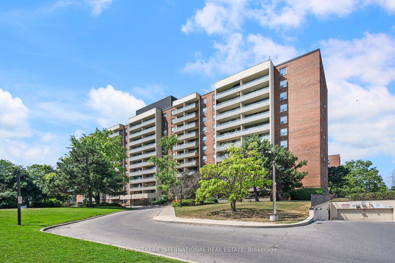 9-four-winds-drive-york-ontario-w12423689