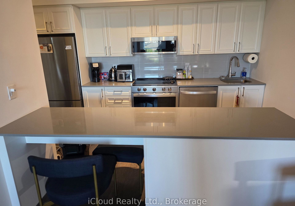 1063-douglas-mccurdy-common-mississauga-ontario-w12424193