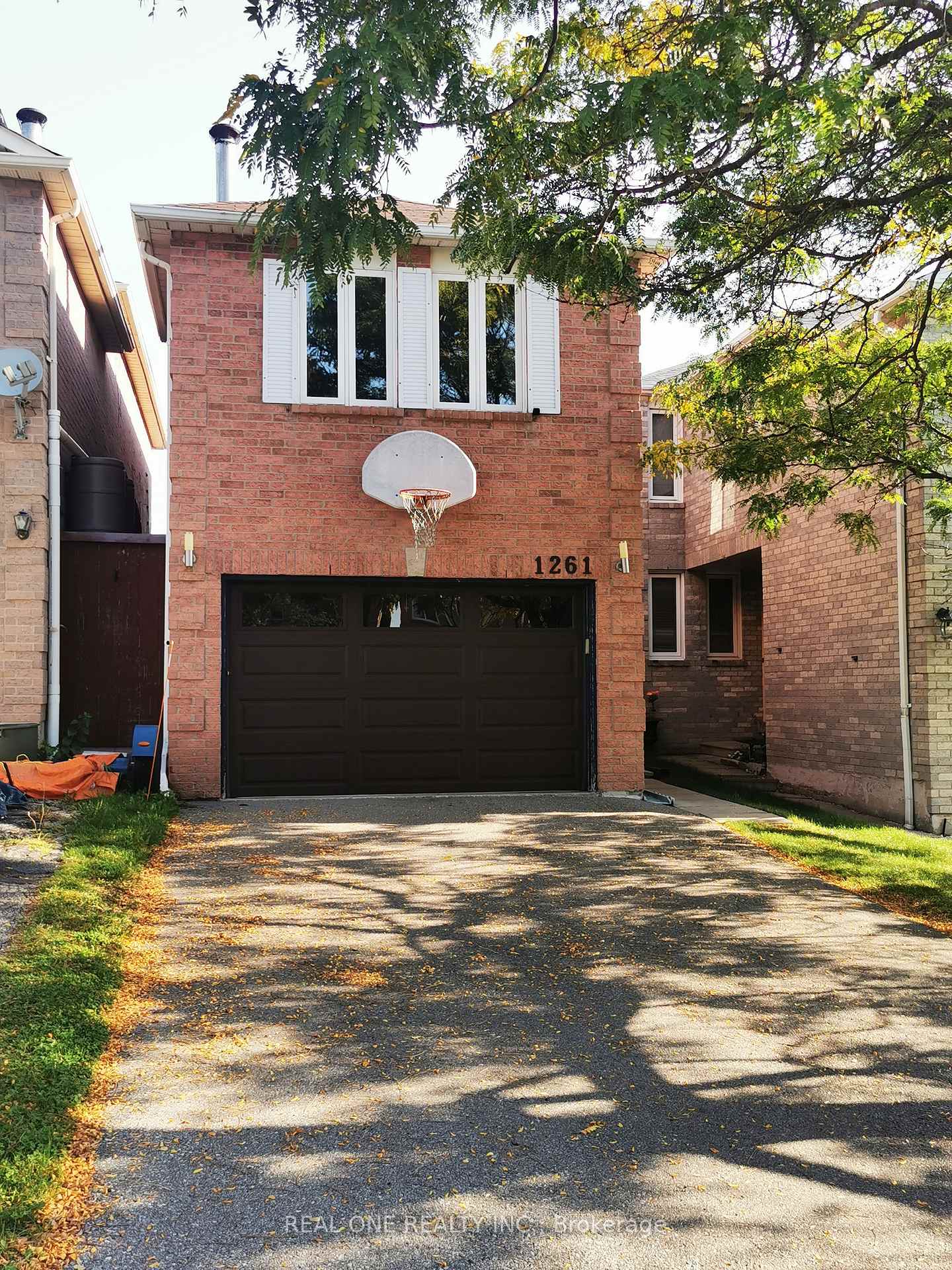 1261-valerie-crescent-oakville-ontario-w12424494