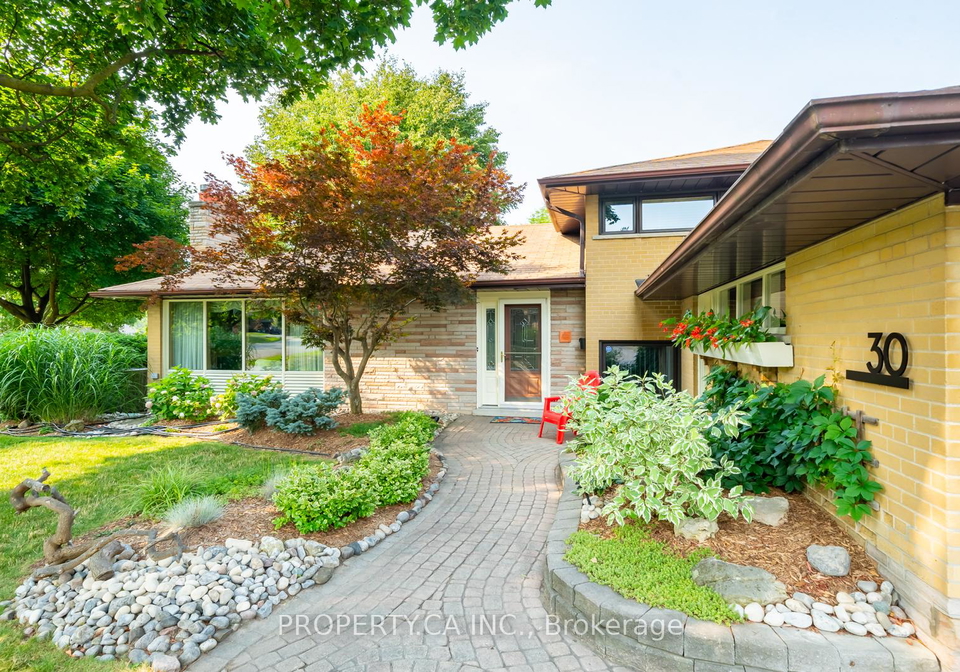 30-bournemouth-road-etobicoke-ontario-w12424549