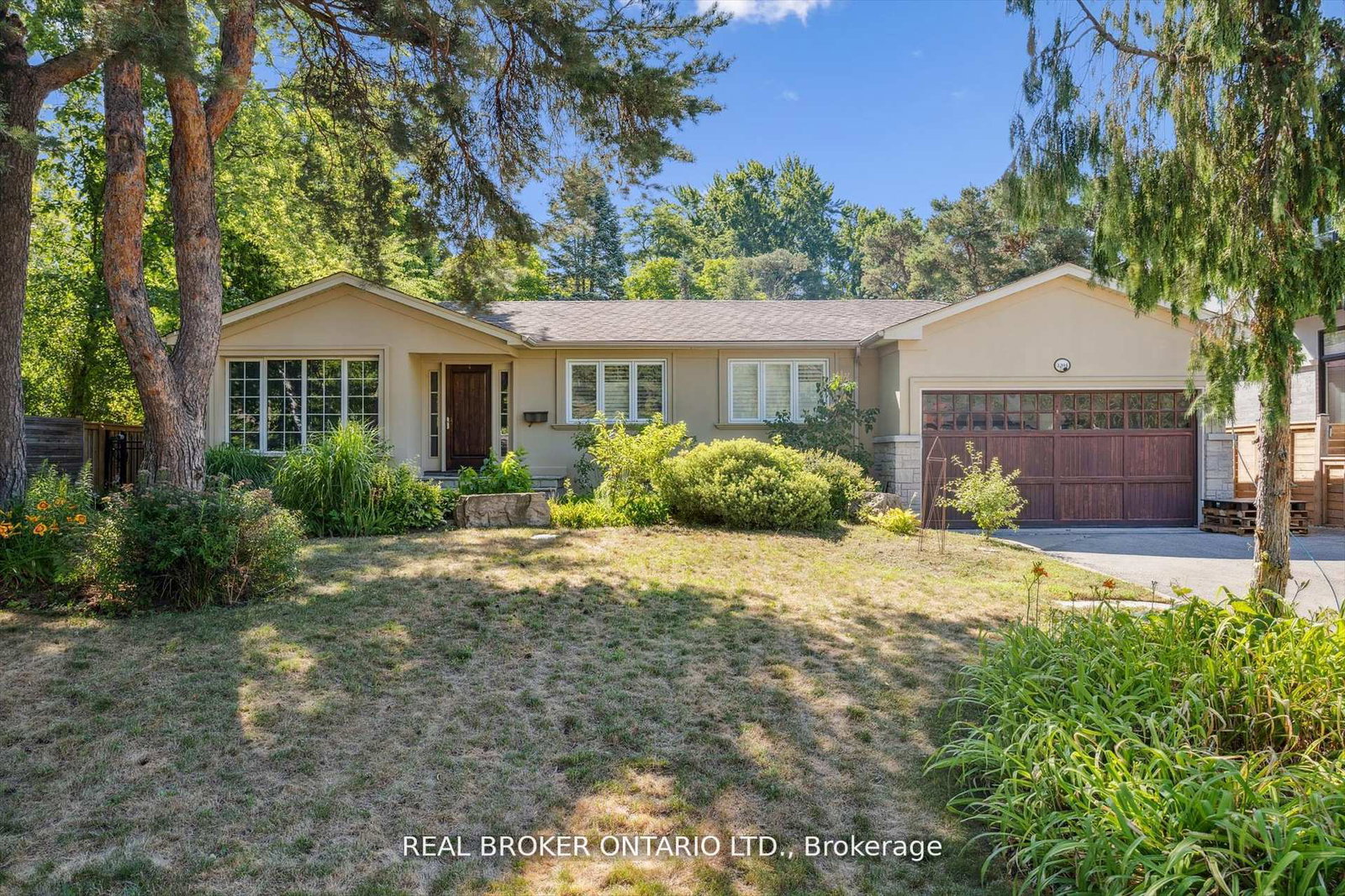 1204-cynthia-lane-oakville-ontario-w12424827
