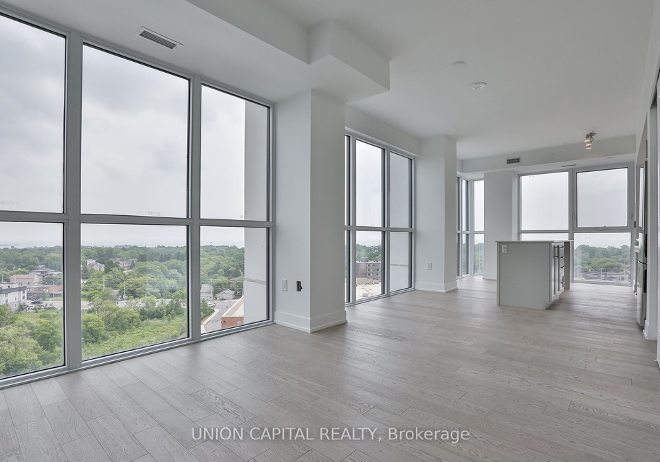 1063-douglas-mccurdy-comm-circle-mississauga-ontario-w12424991