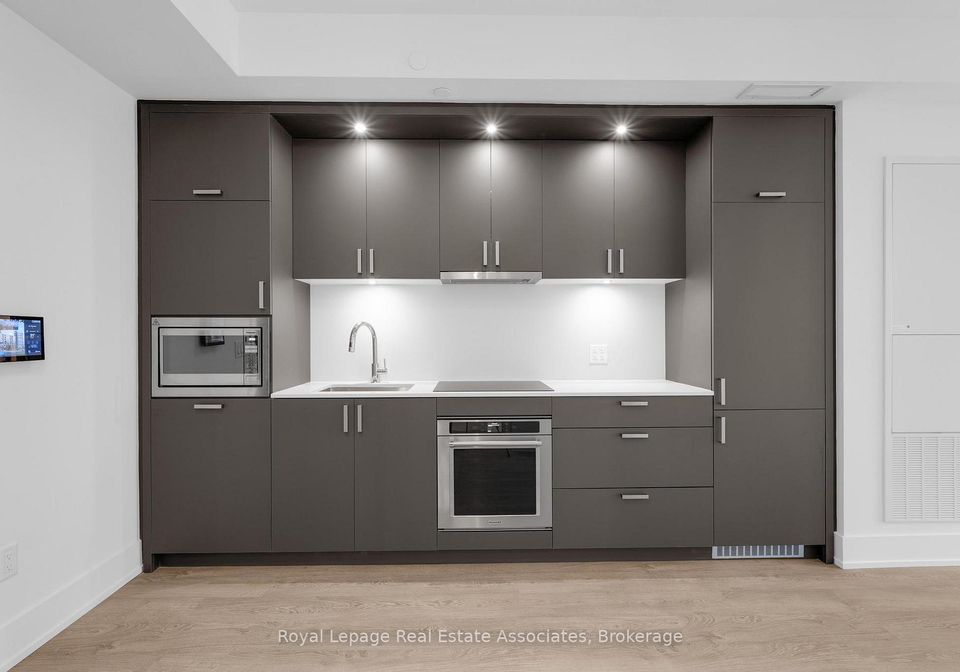 259-the-kingsway-etobicoke-ontario-w12425014