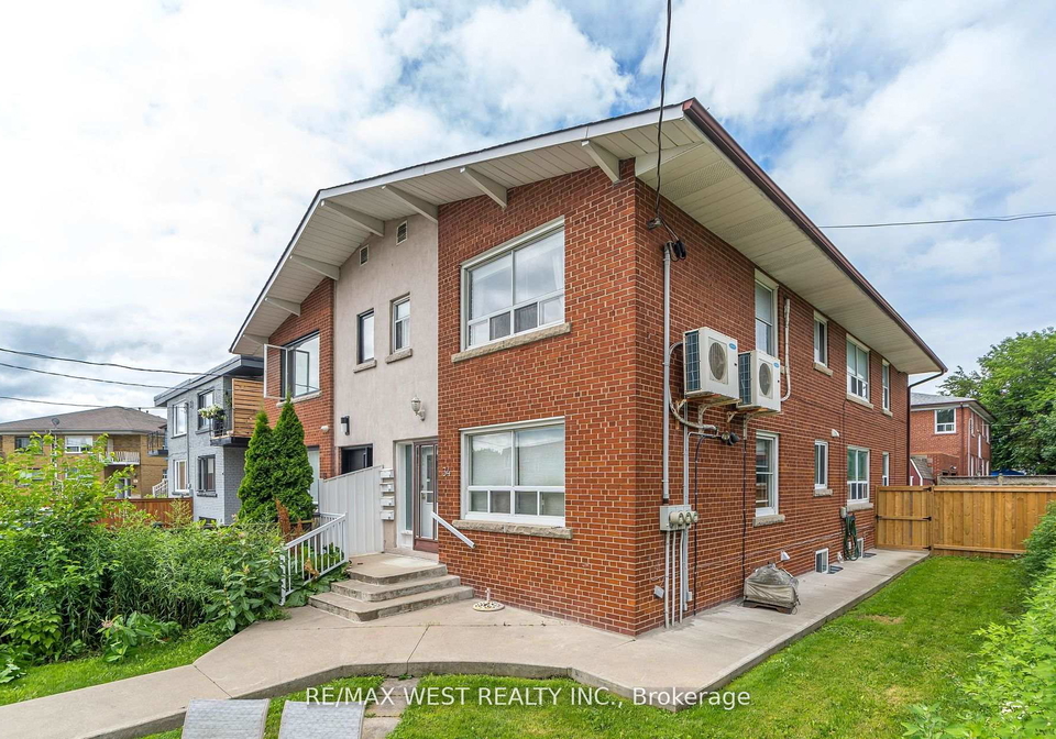 34-penhurst-avenue-etobicoke-ontario-w12425036