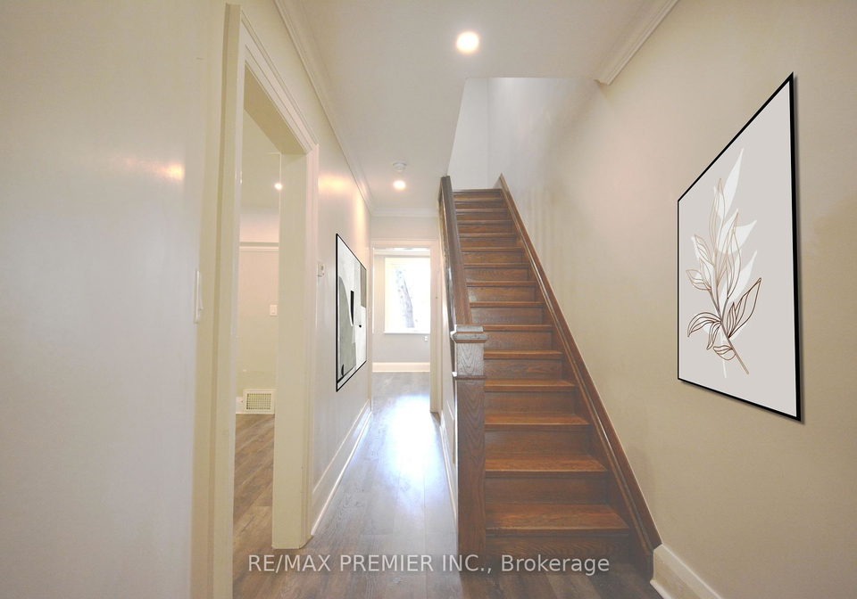256-harvie-avenue-toronto-ontario-w12425135