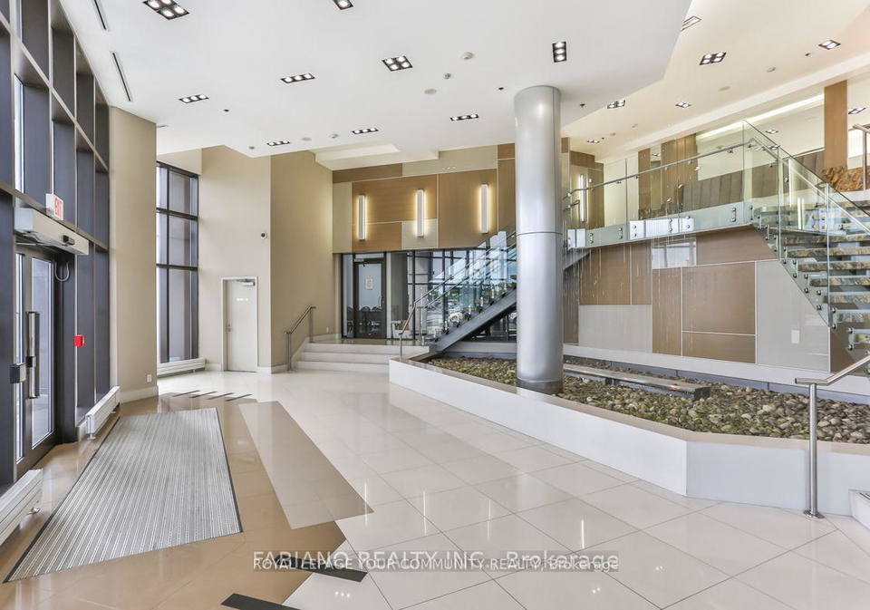 1060-sheppard-avenue-w-york-ontario-w12425366
