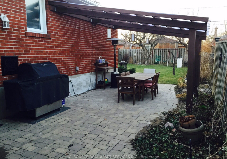 30-faversham-crescent-etobicoke-ontario-w12425428