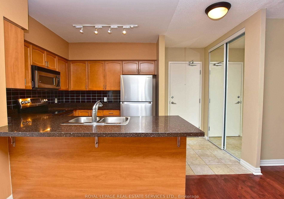 38-fontenay-court-etobicoke-ontario-w12426109