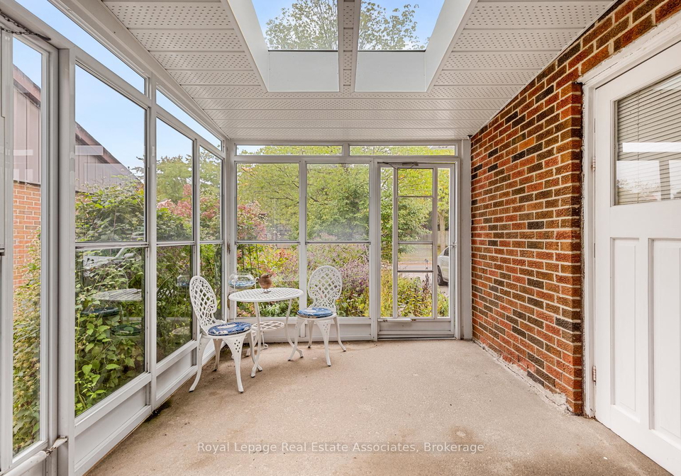 4265-thom-gardens-mississauga-ontario-w12426249