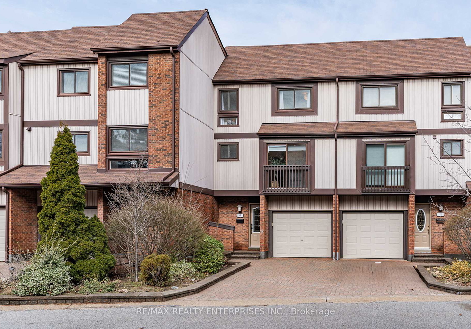 1060-walden-circle-mississauga-ontario-w12426361