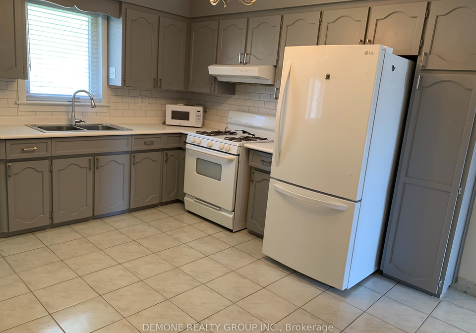 30-cork-avenue-north-york-ontario-w12426368