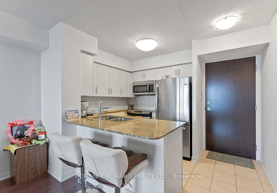 215-sherway-gardens-road-etobicoke-ontario-w12426570