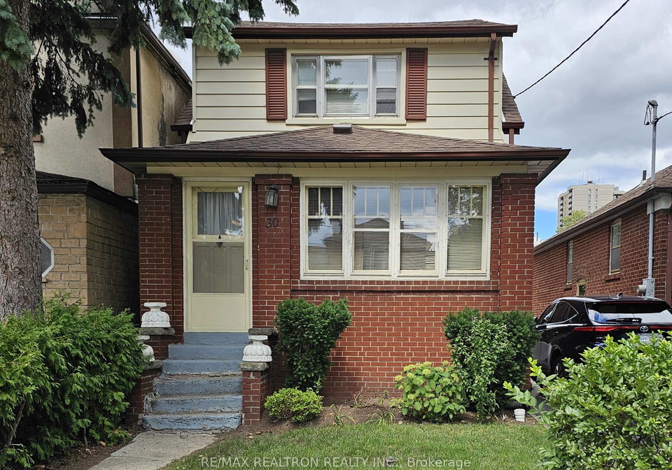 30-livingstone-avenue-e-north-york-ontario-w12426590