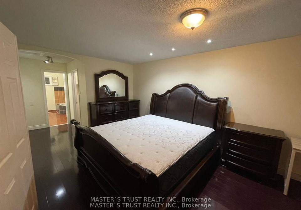 5019-guildwood-way-mississauga-ontario-w12426801