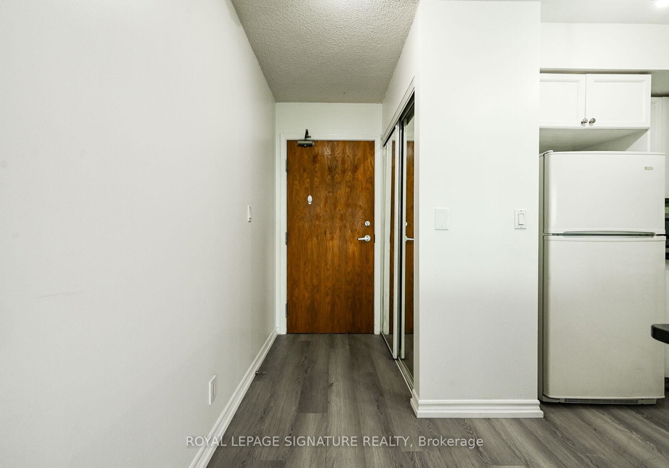 33-elm-drive-mississauga-ontario-w12426845