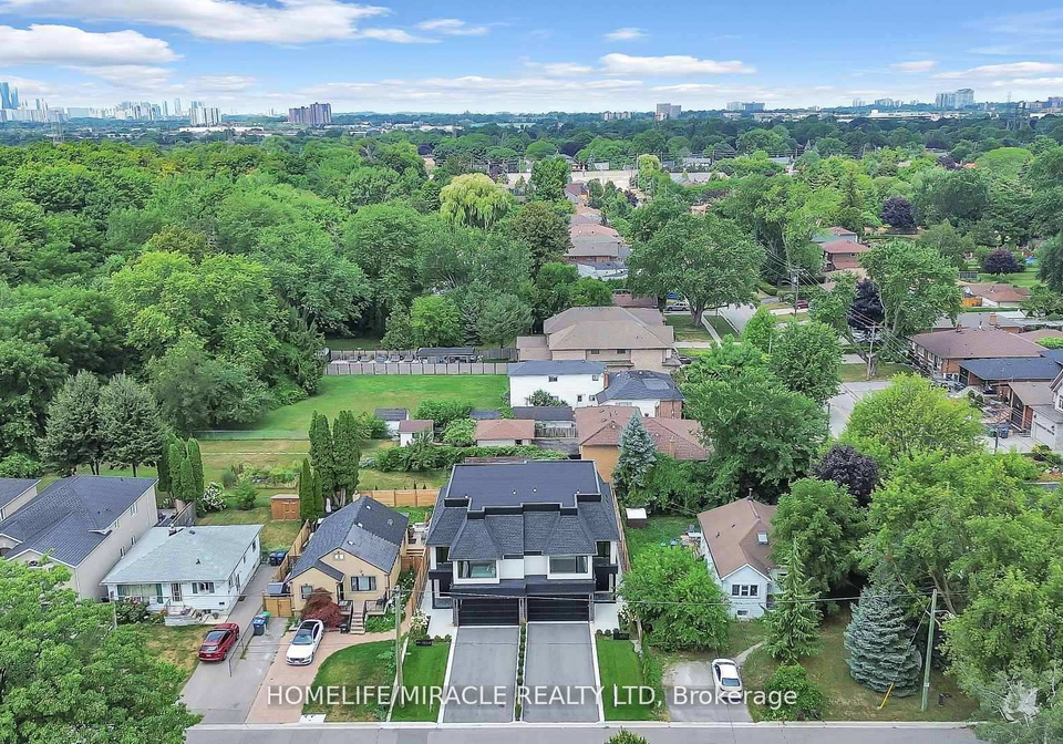 853-tenth-street-mississauga-ontario-w12427217