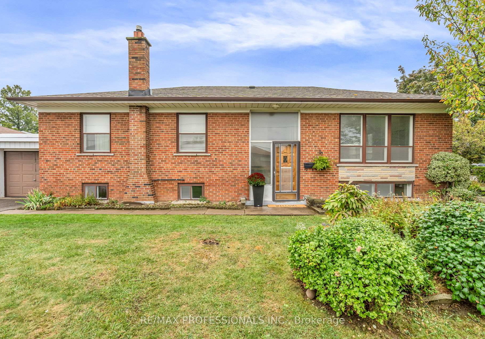 23-bourdon-avenue-north-york-ontario-w12427330
