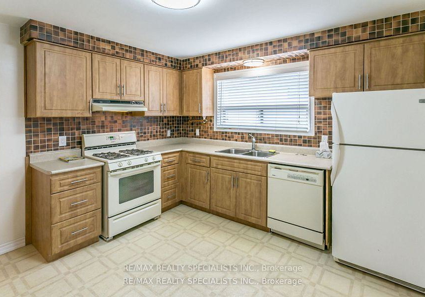 1164-shamir-crescent-mississauga-ontario-w12427489