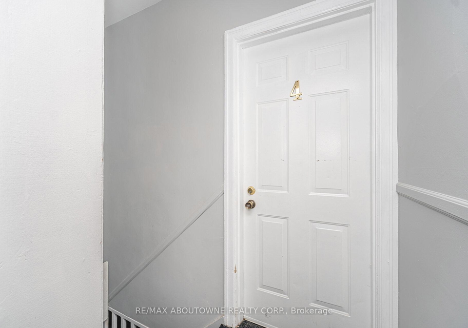 486-holtby-avenue-burlington-ontario-w12427760
