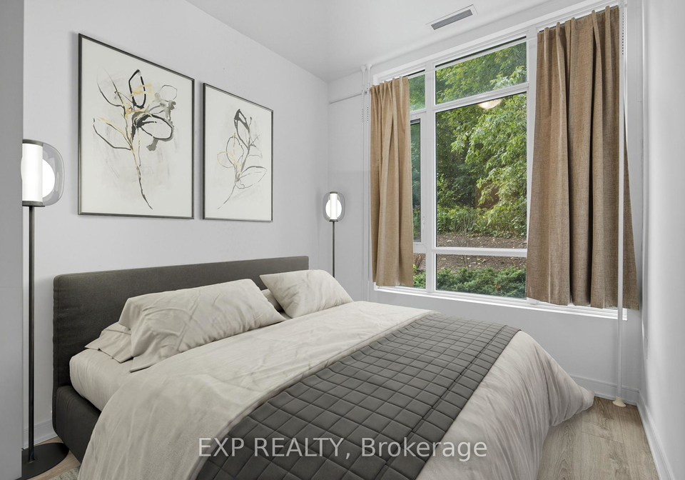 25-neighbourhood-lane-etobicoke-ontario-w12427774