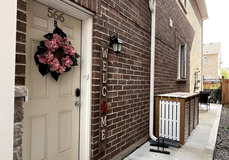 566-bartleman-terrace-milton-ontario-w12427819