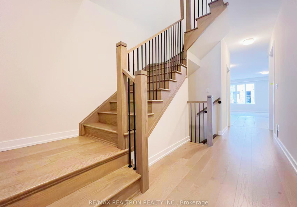 1175-dartmouth-crescent-oakville-ontario-w12427885