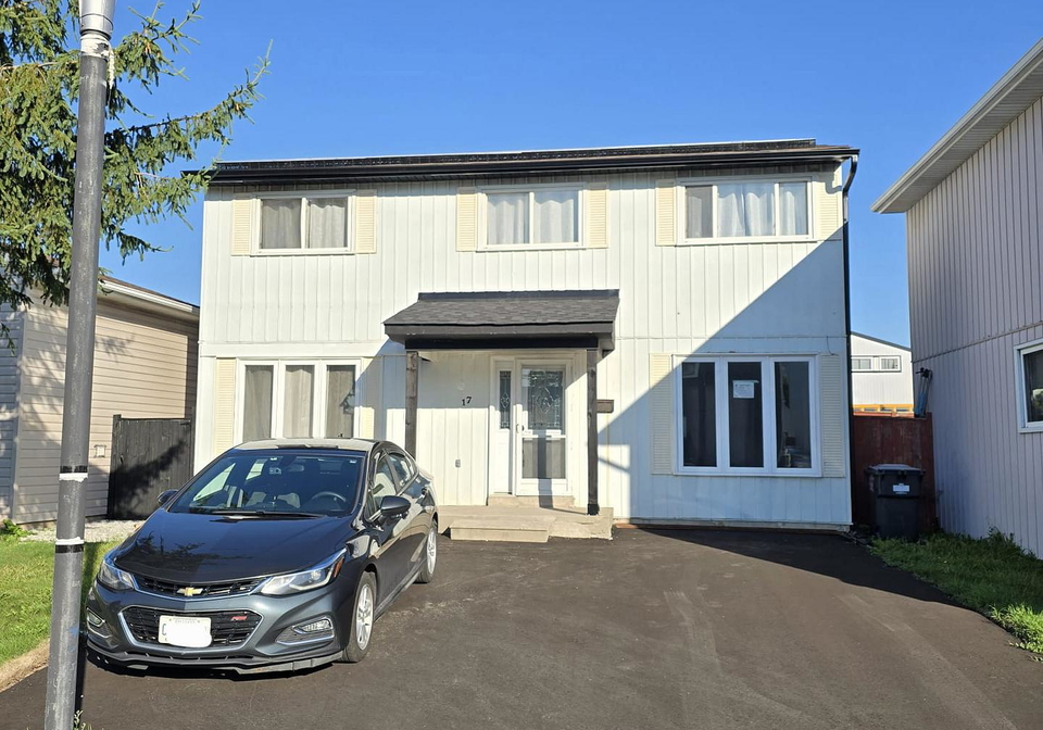 17-heatherside-court-brampton-ontario-w12427916