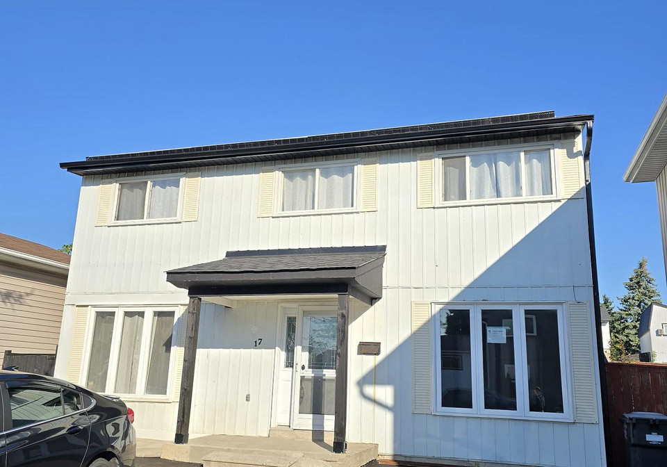 17-heatherside-court-brampton-ontario-w12427916