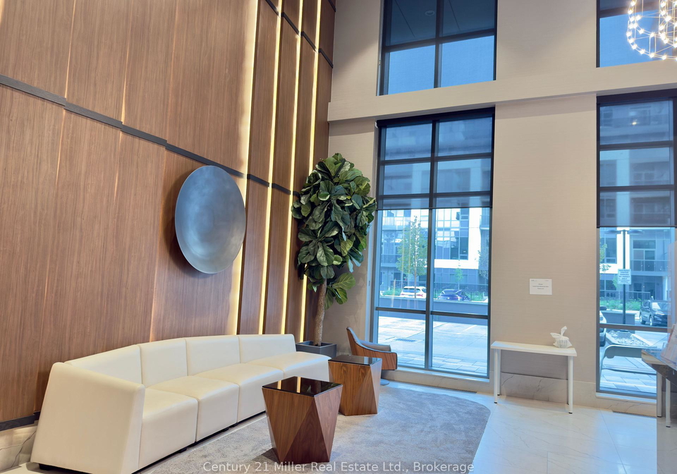 8-nahani-way-mississauga-ontario-w12427925