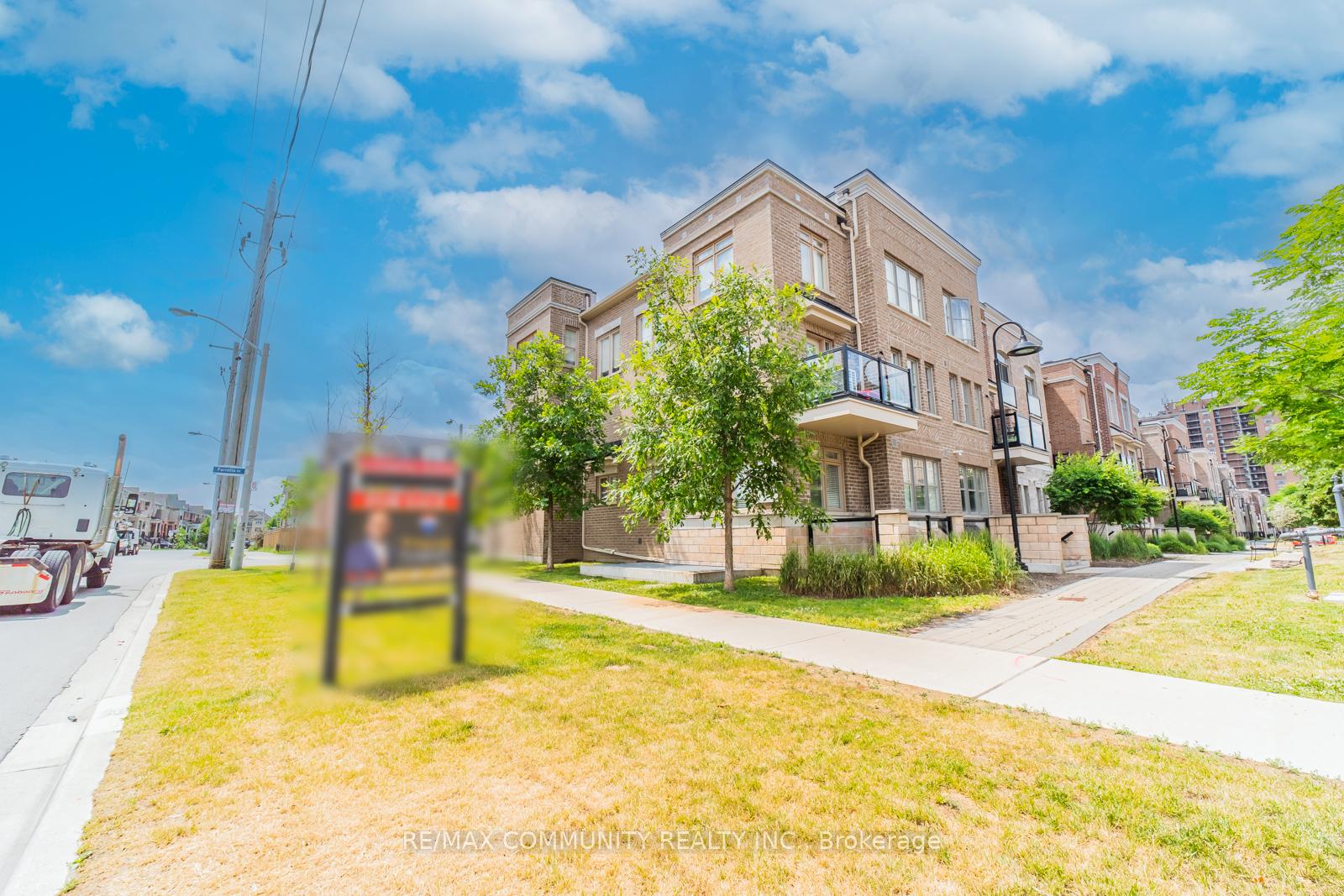 100-parrotta-drive-york-ontario-w12427945