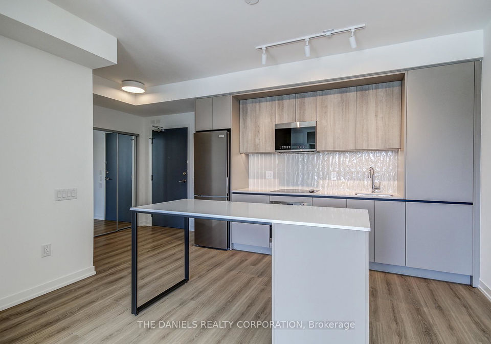 2485-eglinton-avenue-w-mississauga-ontario-w12428053
