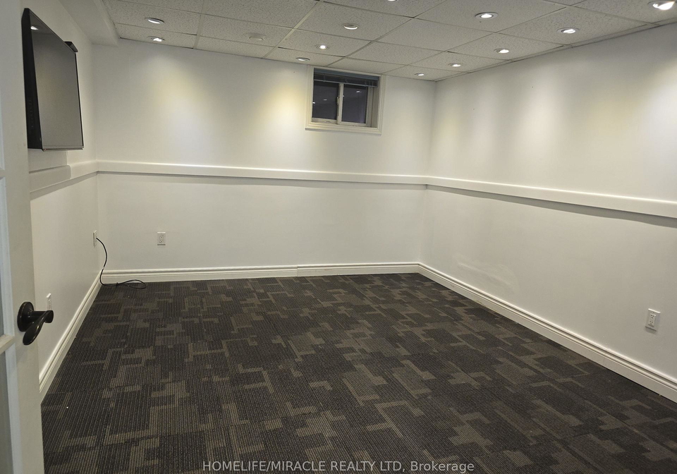 4632-dunedin-crescent-mississauga-ontario-w12428265