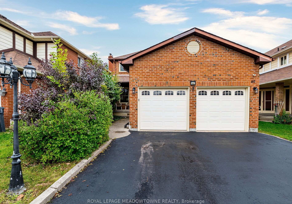 40-lord-simcoe-drive-brampton-ontario-w12428351
