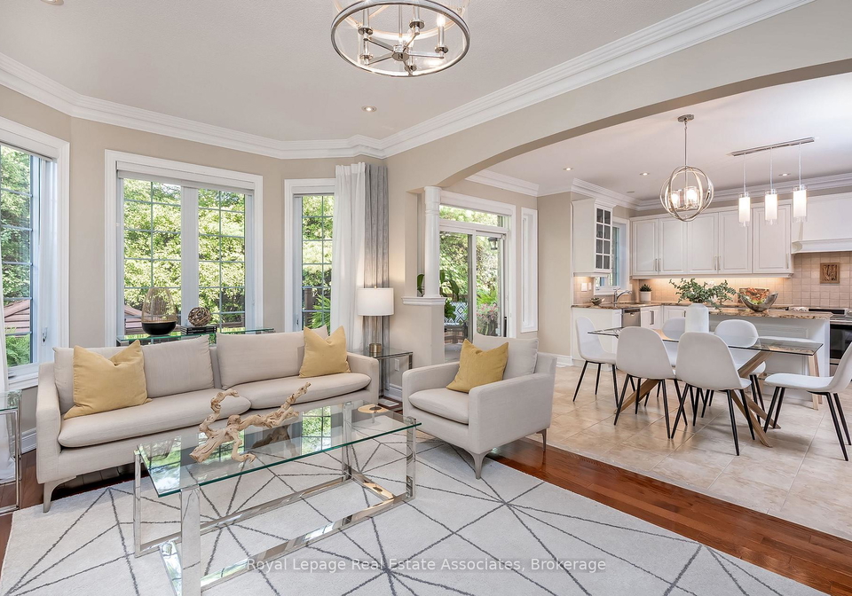 2257-adirondak-trail-oakville-ontario-w12428583