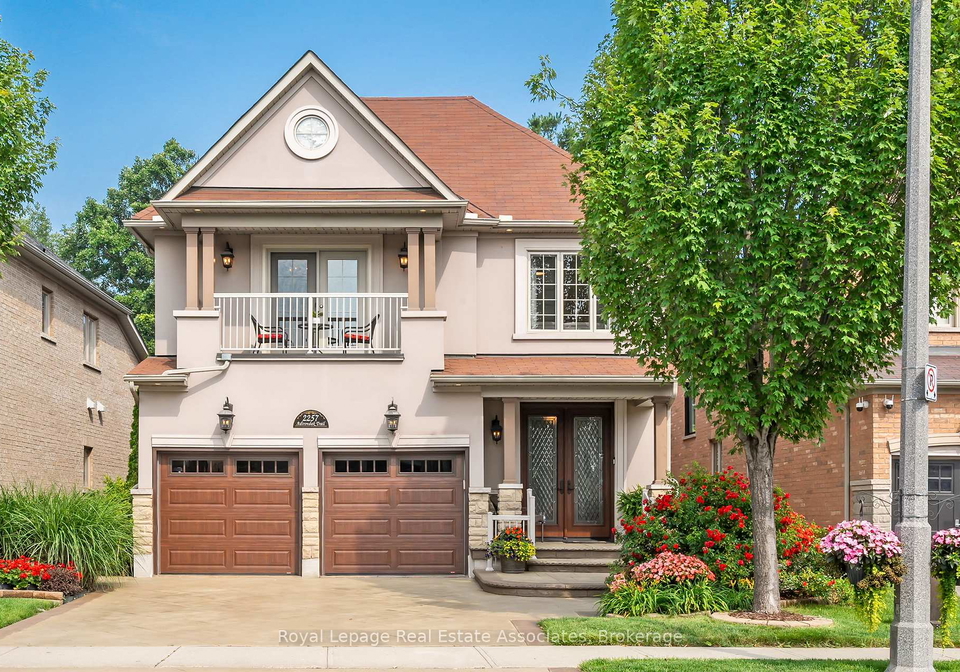 2257-adirondak-trail-oakville-ontario-w12428583