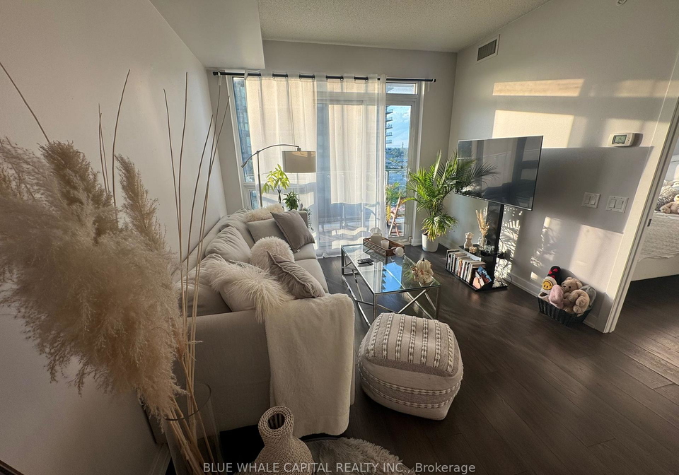 2212-lakeshore-boulevard-w-etobicoke-ontario-w12428590
