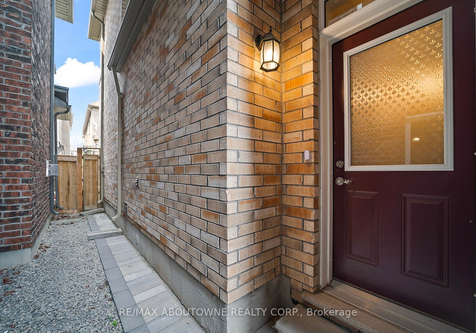 341-ironside-drive-oakville-ontario-w12429036