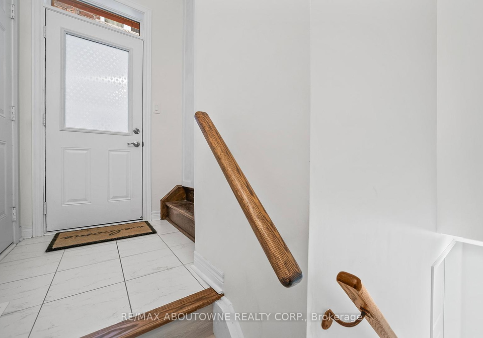 341-ironside-drive-oakville-ontario-w12429036