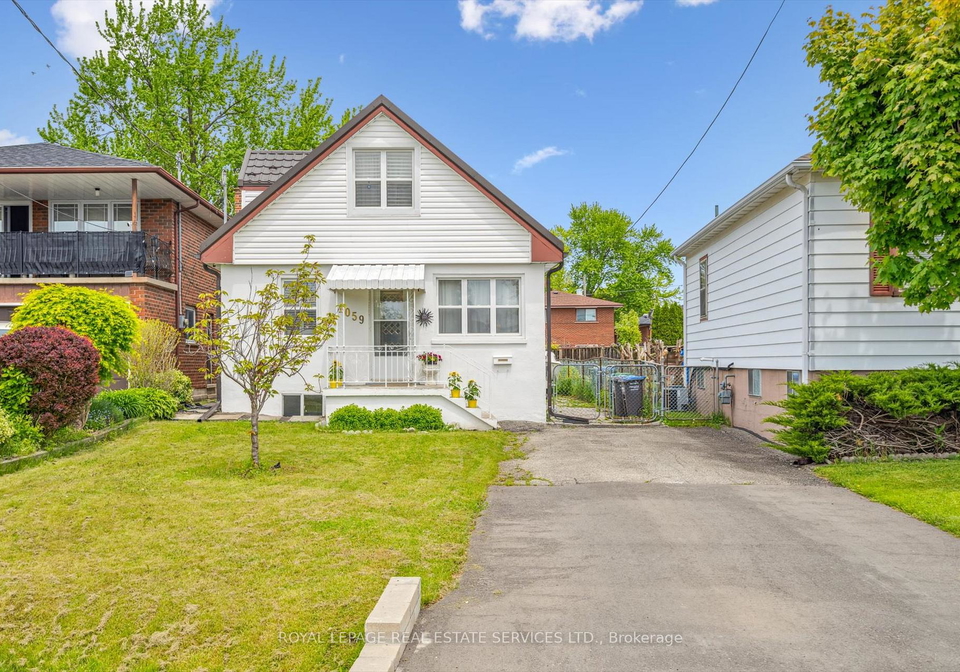 1059-westmount-avenue-mississauga-ontario-w12429071