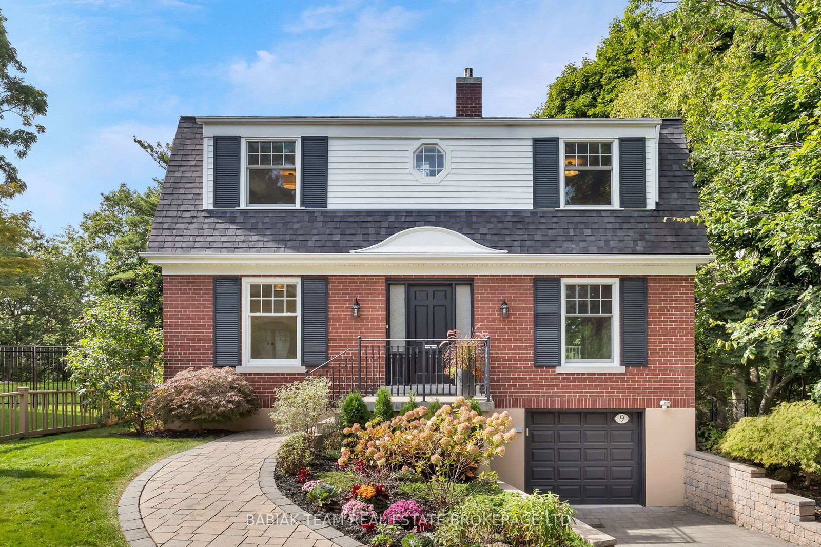 9-humbercrest-point-toronto-ontario-w12429245