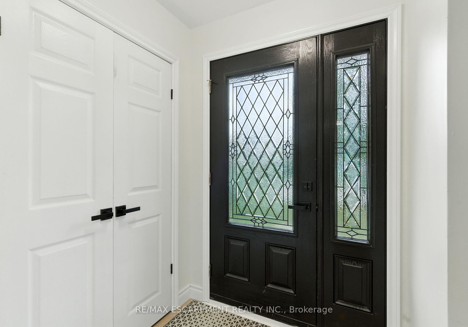 1423-thornton-road-burlington-ontario-w12429254