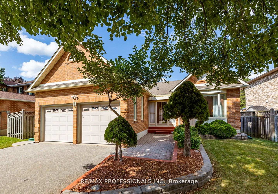 41-mccabe-crescent-caledon-ontario-w12429366
