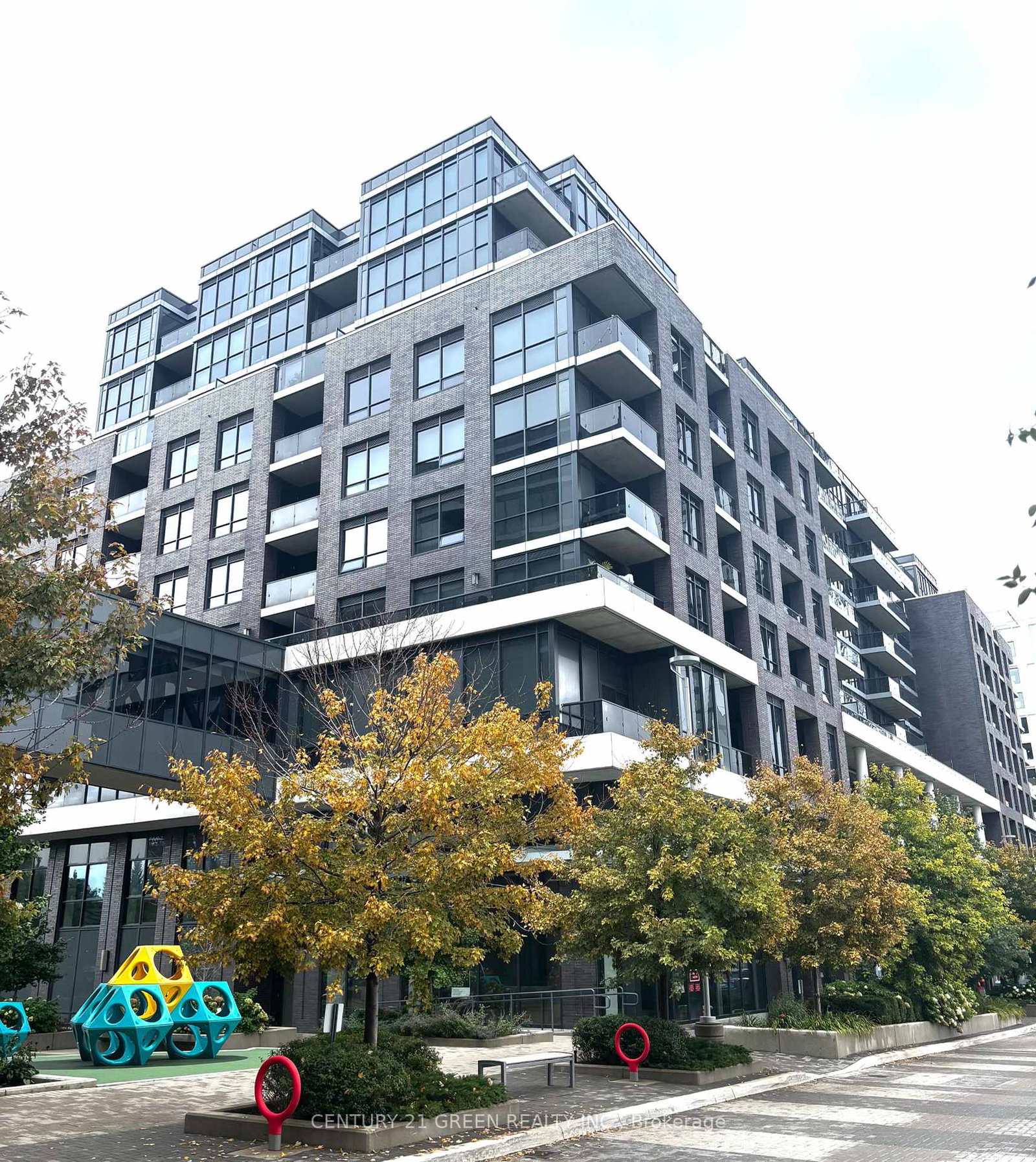 10-gibbs-road-etobicoke-ontario-w12429378