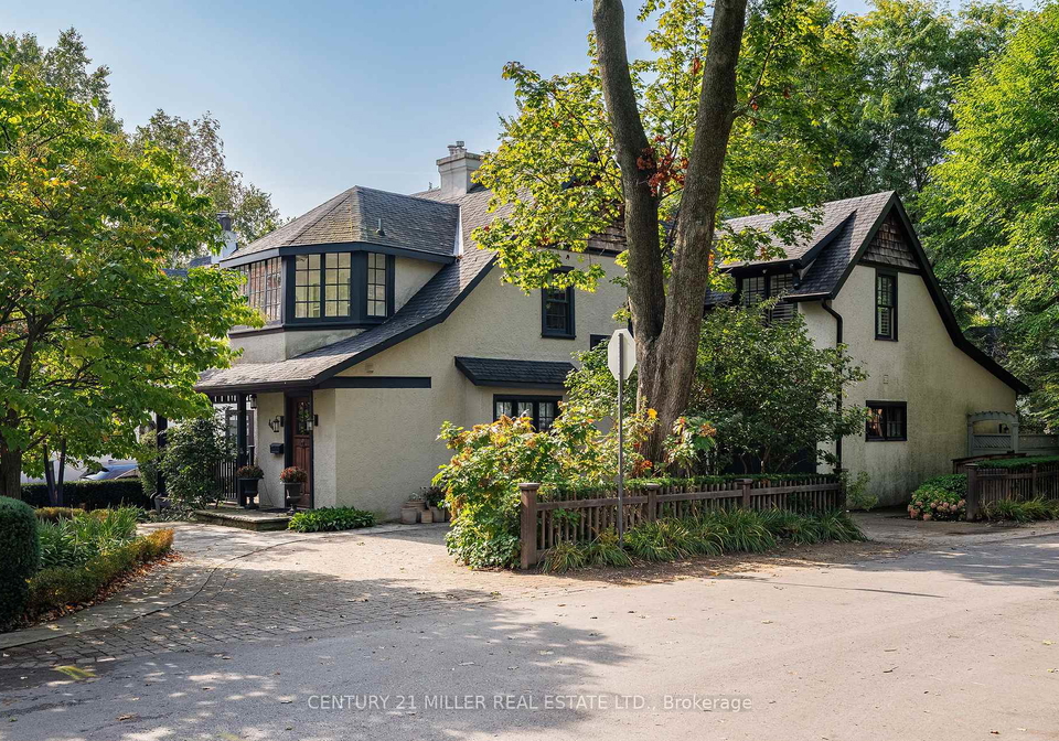 44-howard-avenue-oakville-ontario-w12429397
